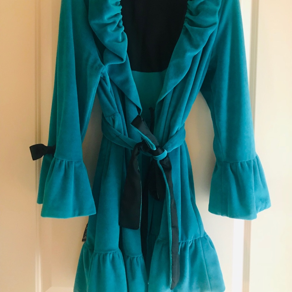 Betsey Johnson Robe